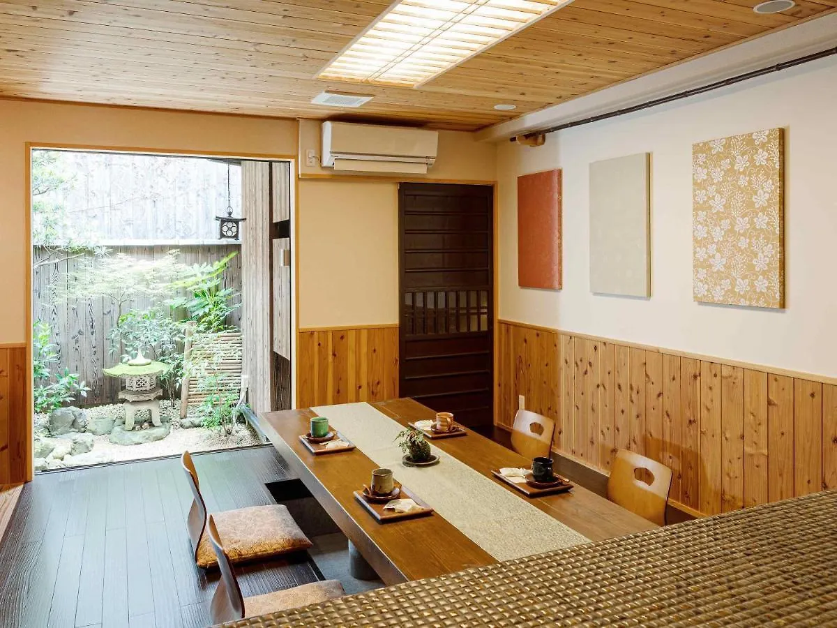Kyoisuke Mukadeyacho Villa Kyoto